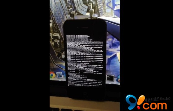 Winocm放出iPhone 4运行iOS 7.1越狱视频